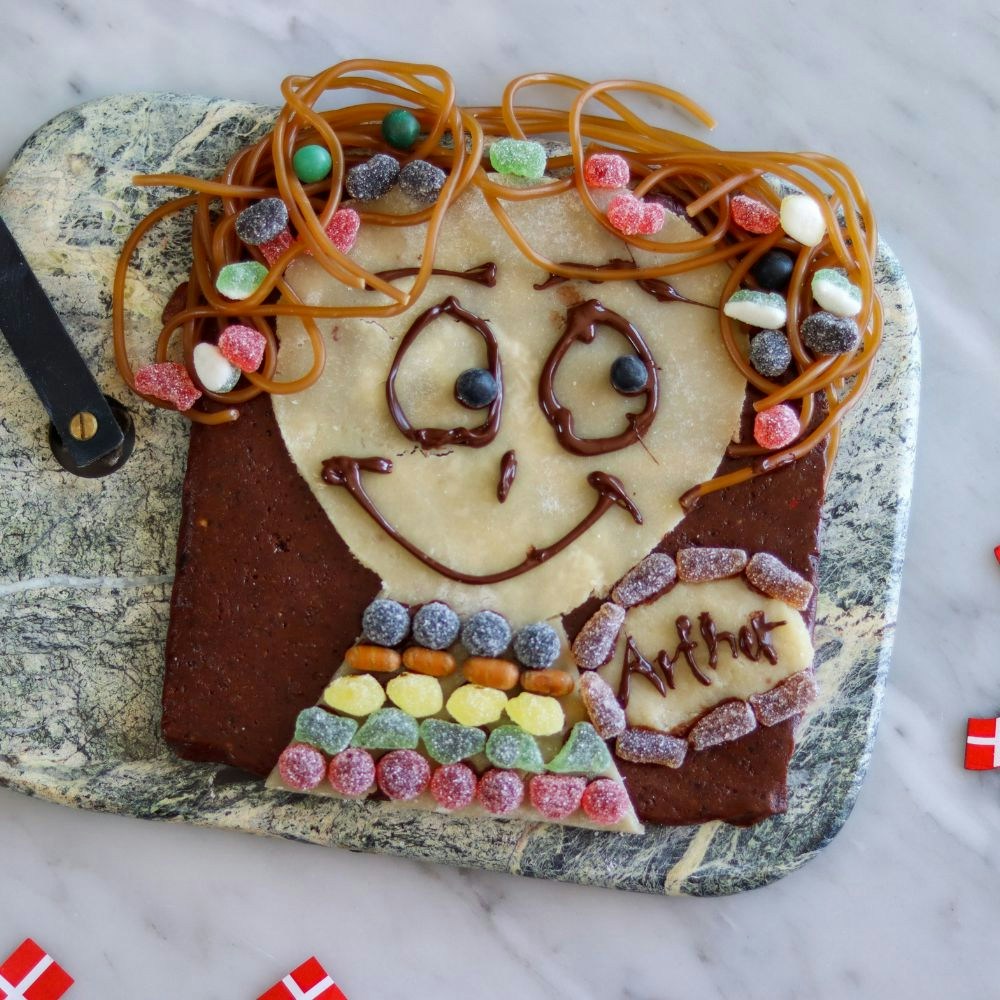 Kagemand med glasur, marcipan og slik