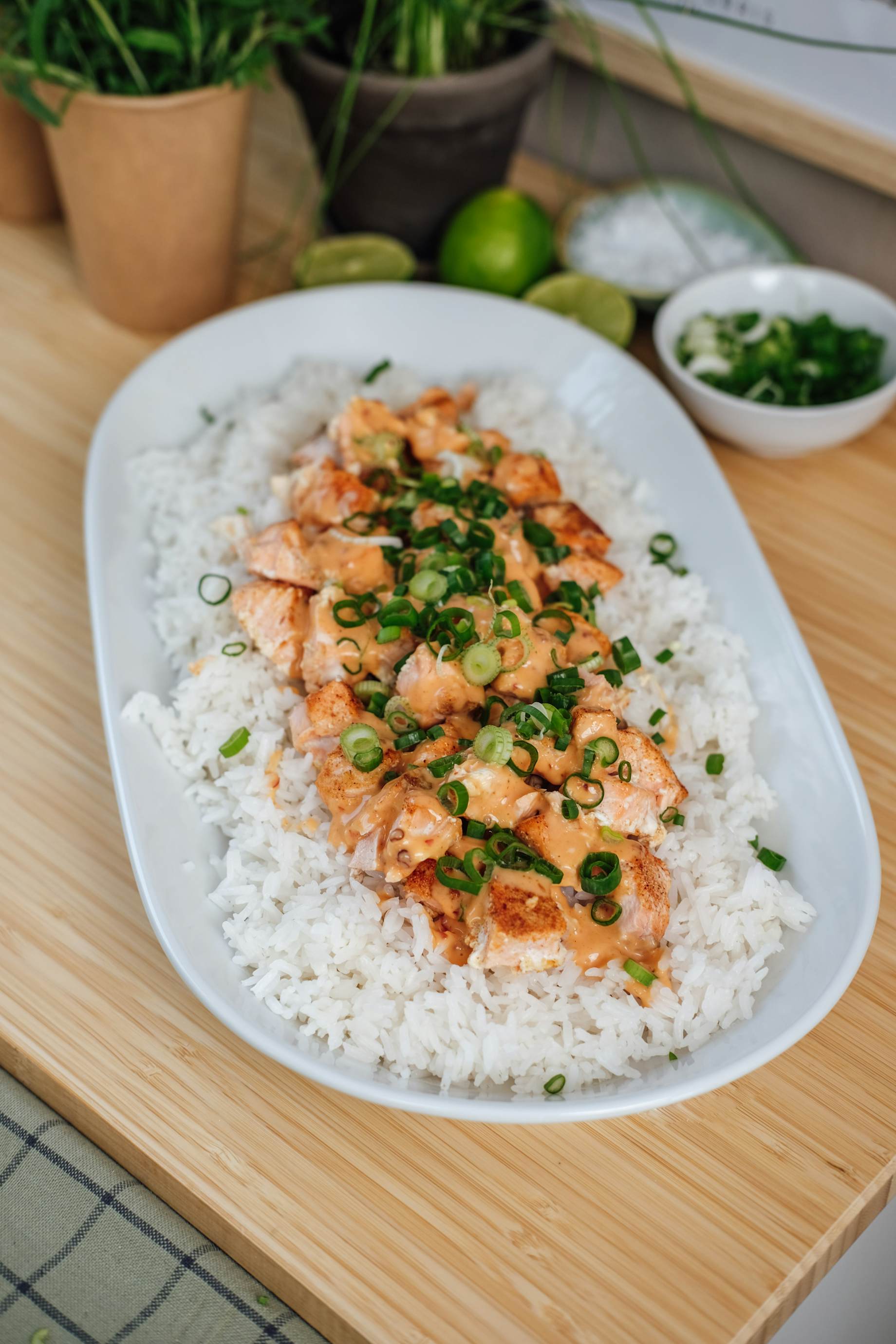 Opskrift på bang bang salmon bites