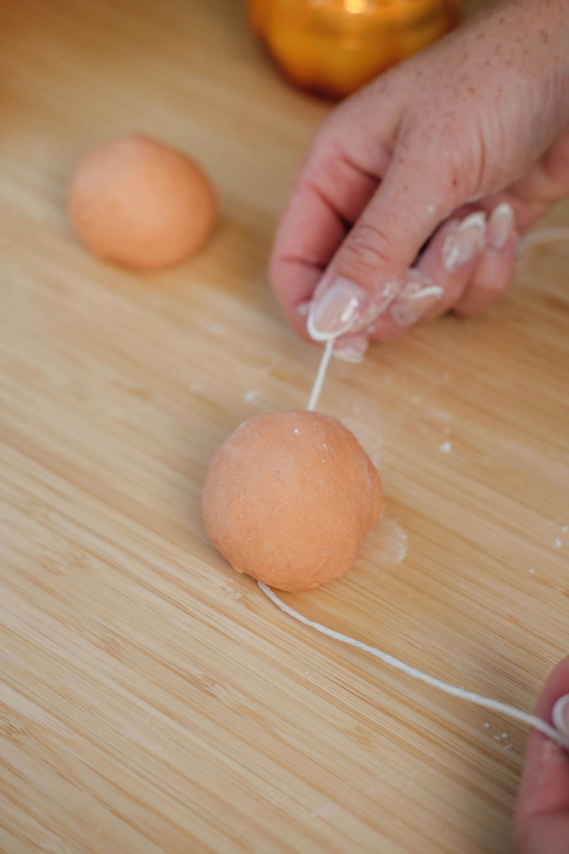 Bag lækre græskarboller til halloween med BilkaToGo