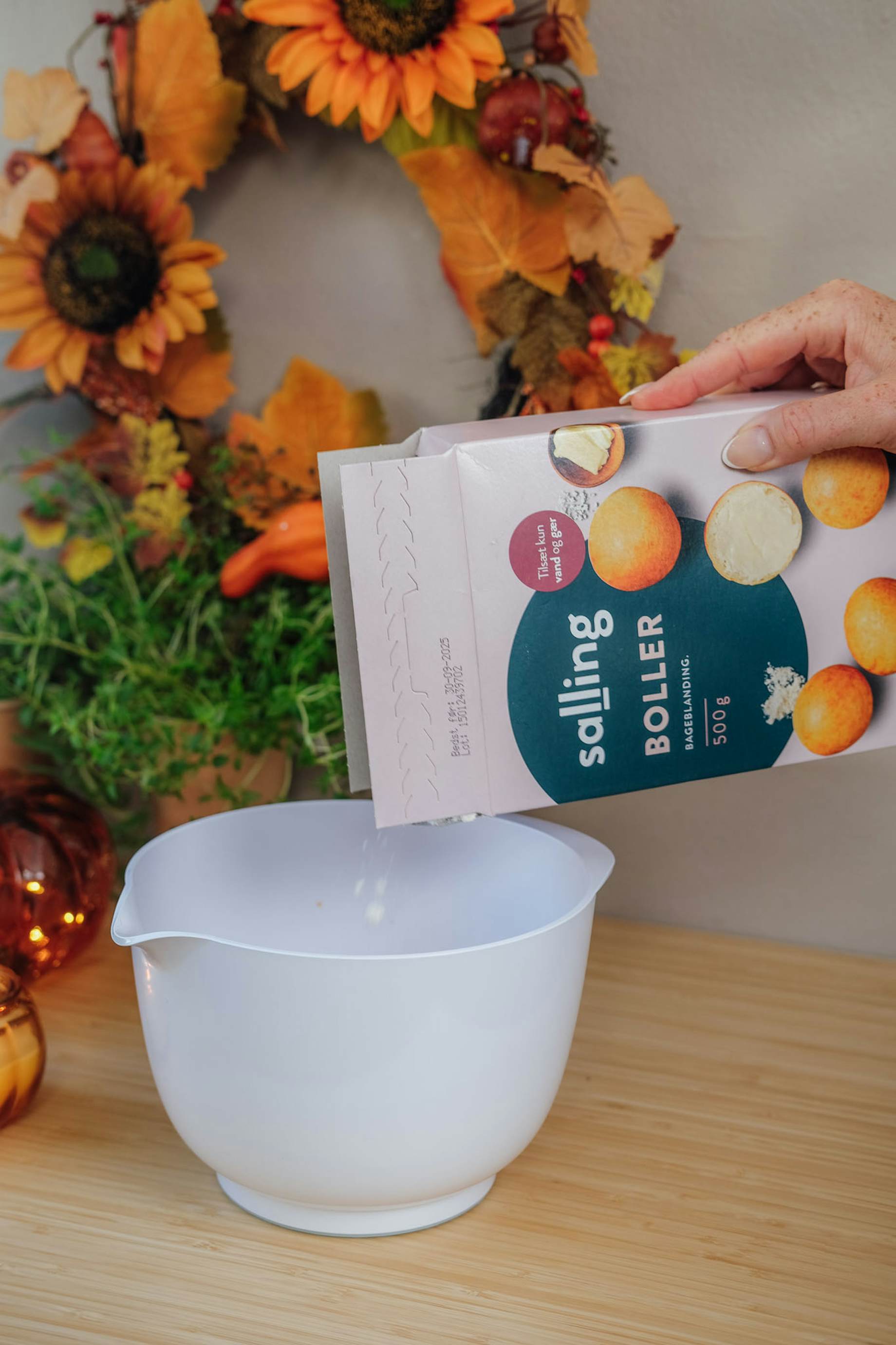 Bag lækre græskarboller til halloween med BilkaToGo