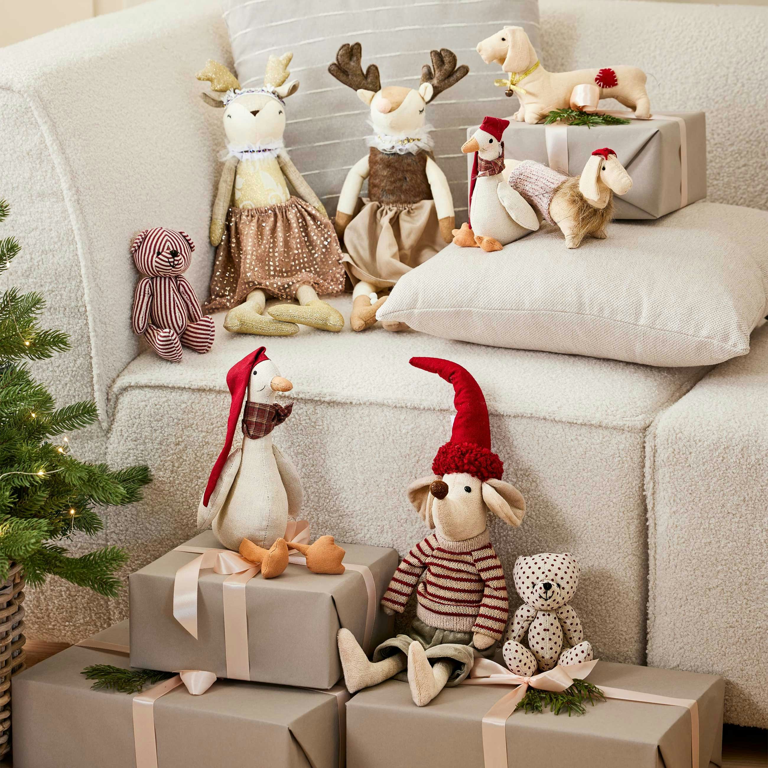 Pynt op til jul med flot julepynt fra Bilka.