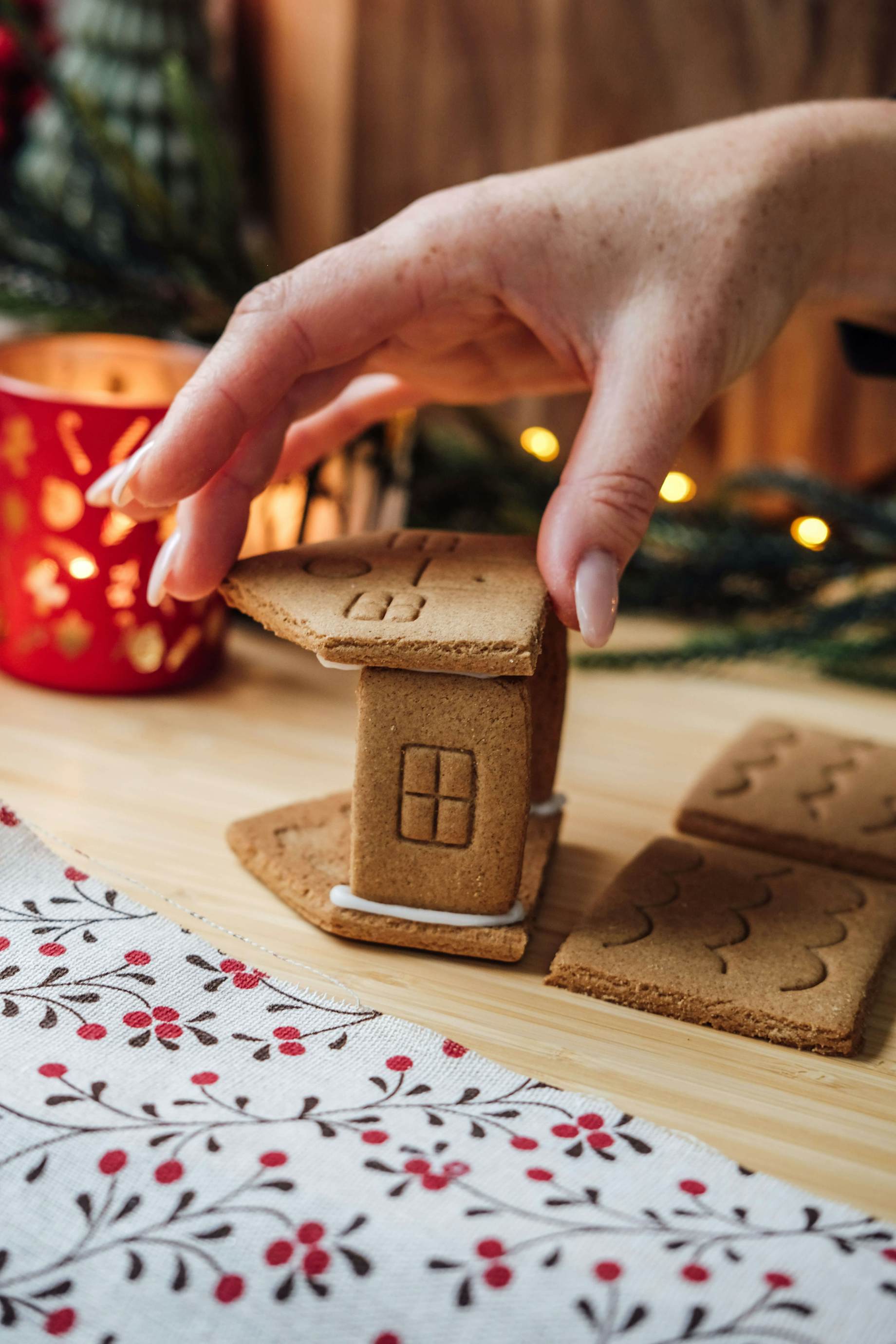 Fremgangsmåde samling af peberkagehus step 8