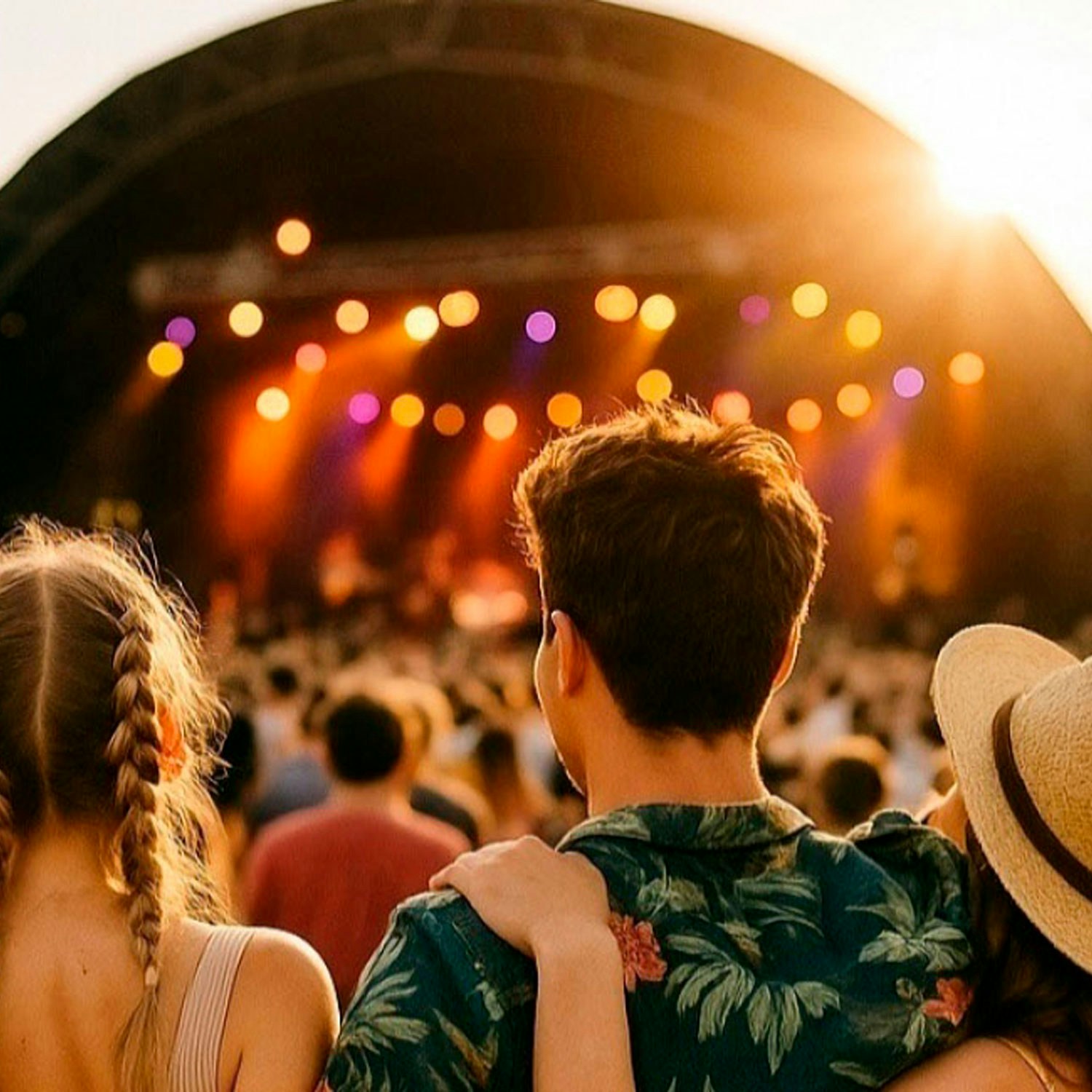 Hvem ka' hjælpe dig med udstyr til festivalen? Bliv klar til sommerens festivaller på BilkaToGo.