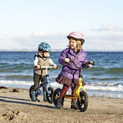 Hvornår skal barnet have en løbecykel