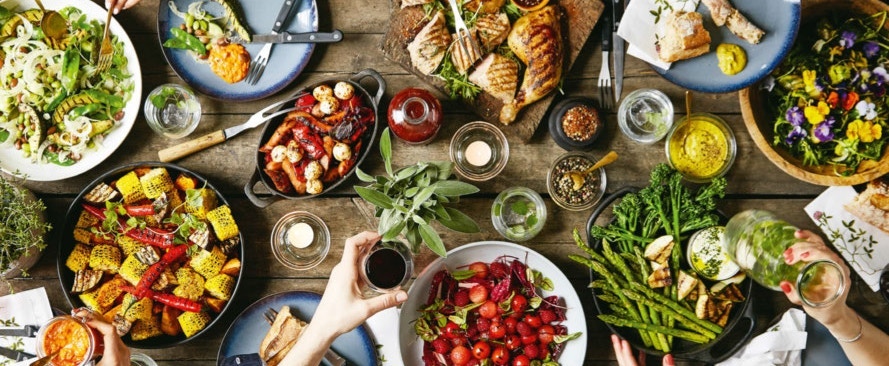 Inviter dine venner eller familie på en fantastisk grillfest