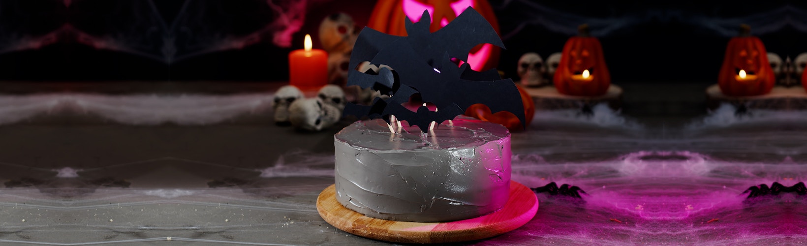 Find opskriften på den perfekte flagermuse kage til Halloween