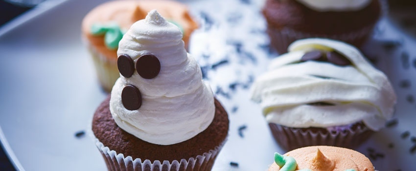 Uhyggelige halloween-cupcakes til festen