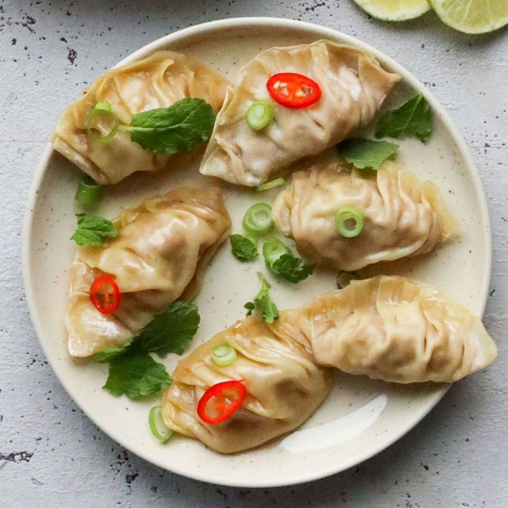 Dumplings med med agurkesalat